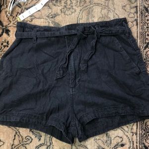 Abercrombie and Fitch High waisted linen shorts